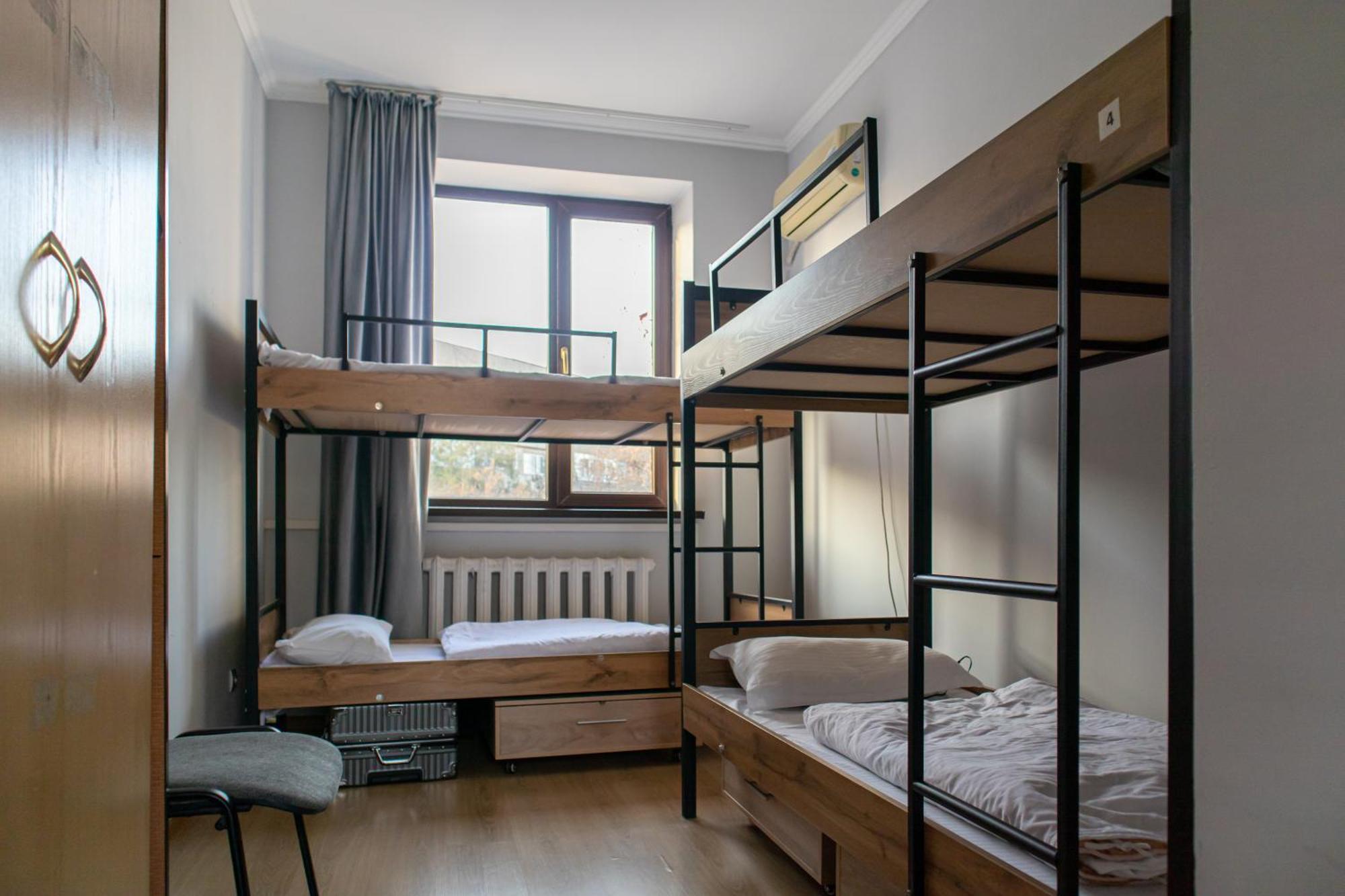 הוסטל Almaty Backpackers מראה חיצוני תמונה