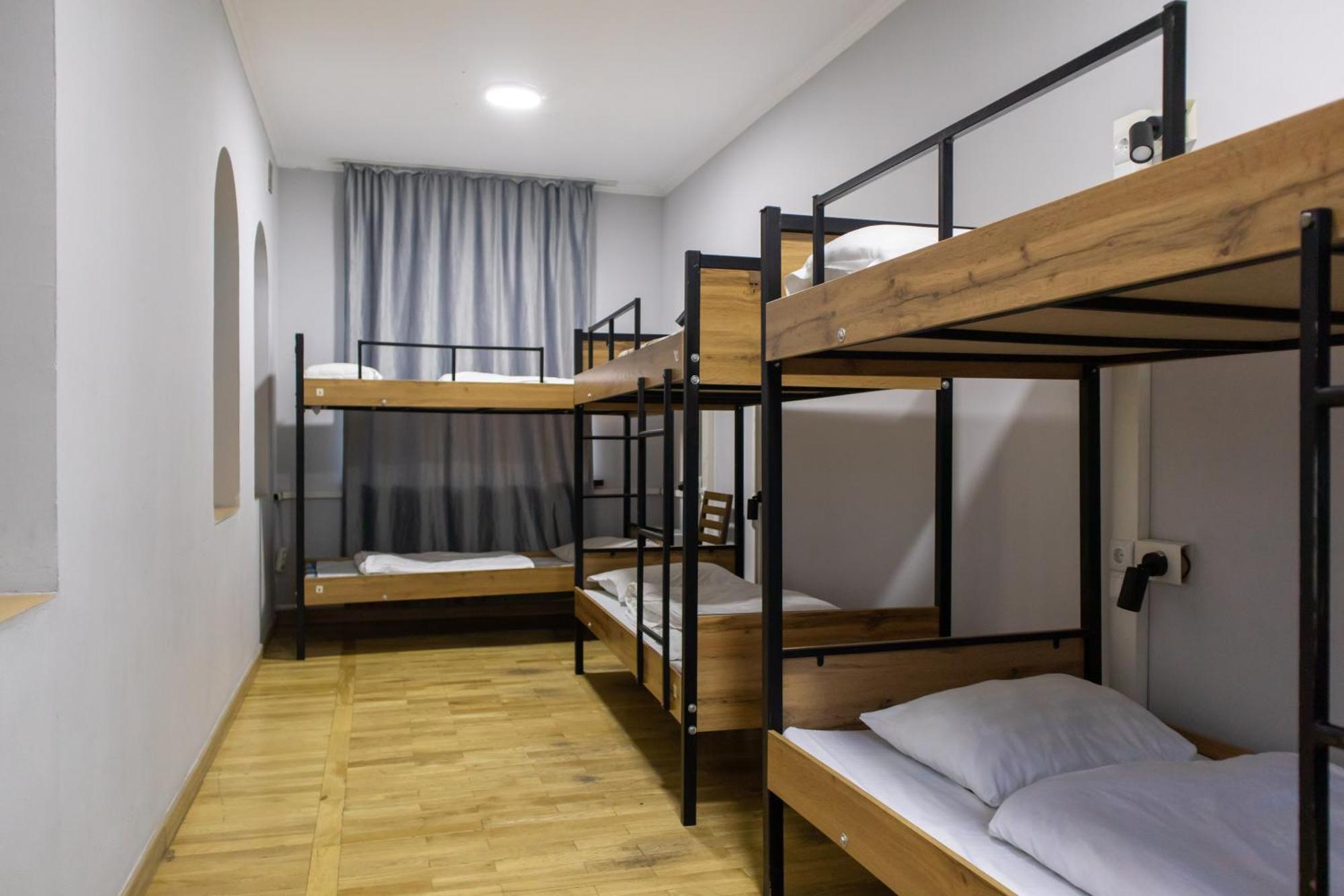 הוסטל Almaty Backpackers מראה חיצוני תמונה
